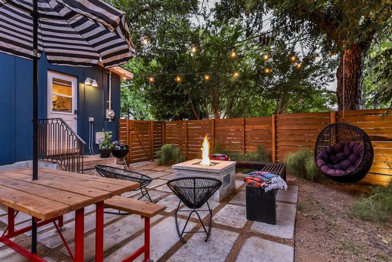 Фото The Eastside Lodge Austin