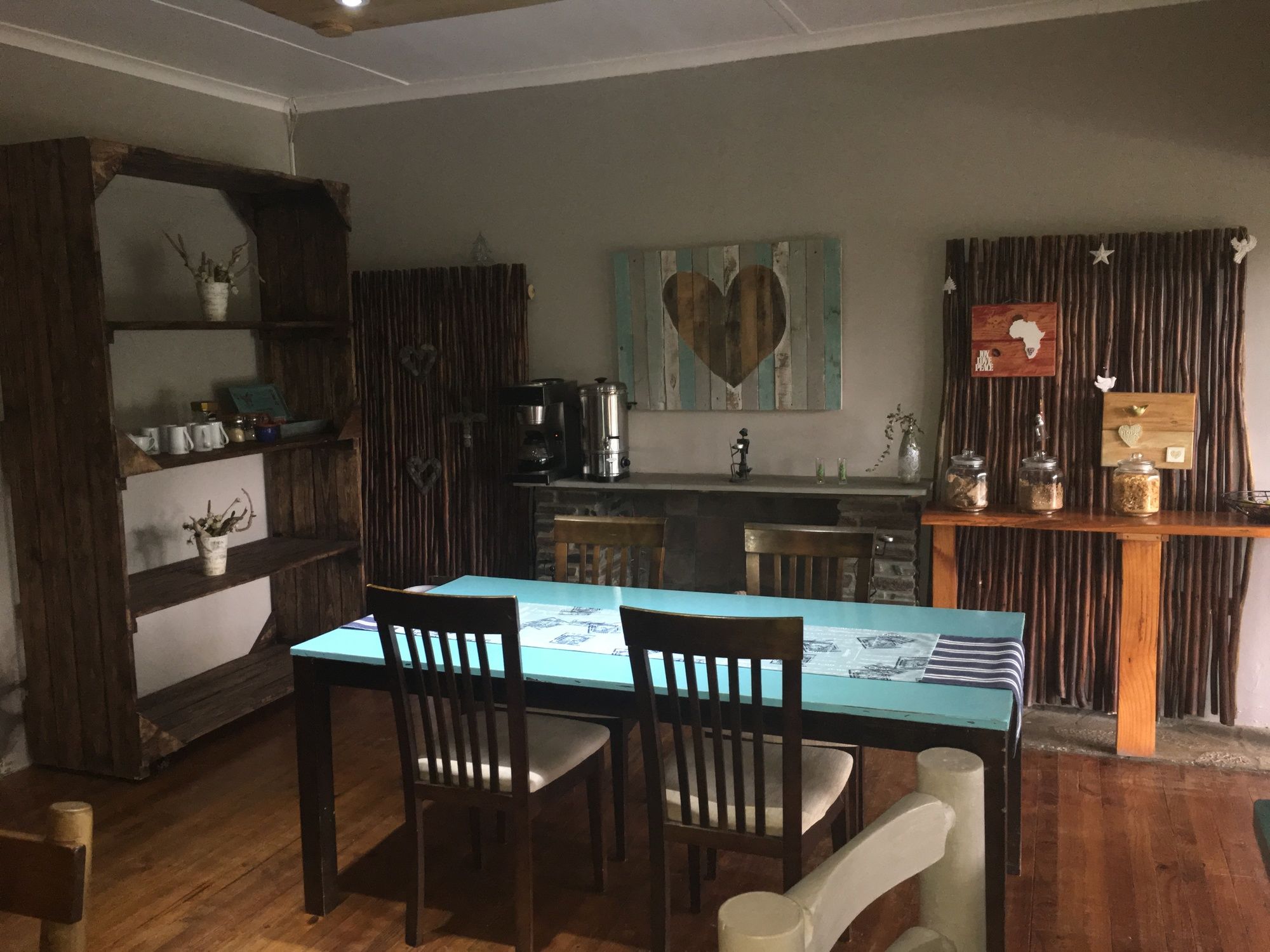 Фото The Birdhouse