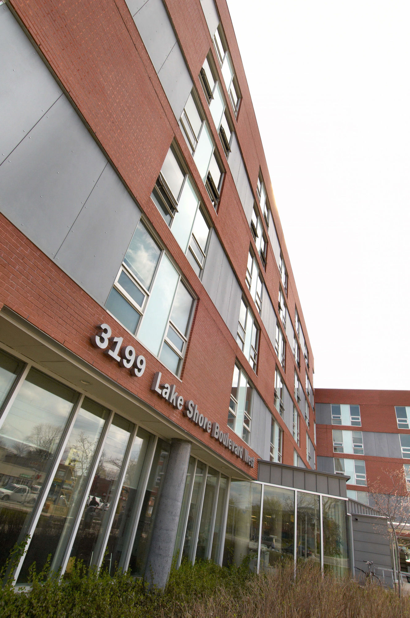 Фото Humber College Lakeshore Campus Residence