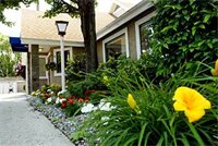 Фото New Haven Village Suites