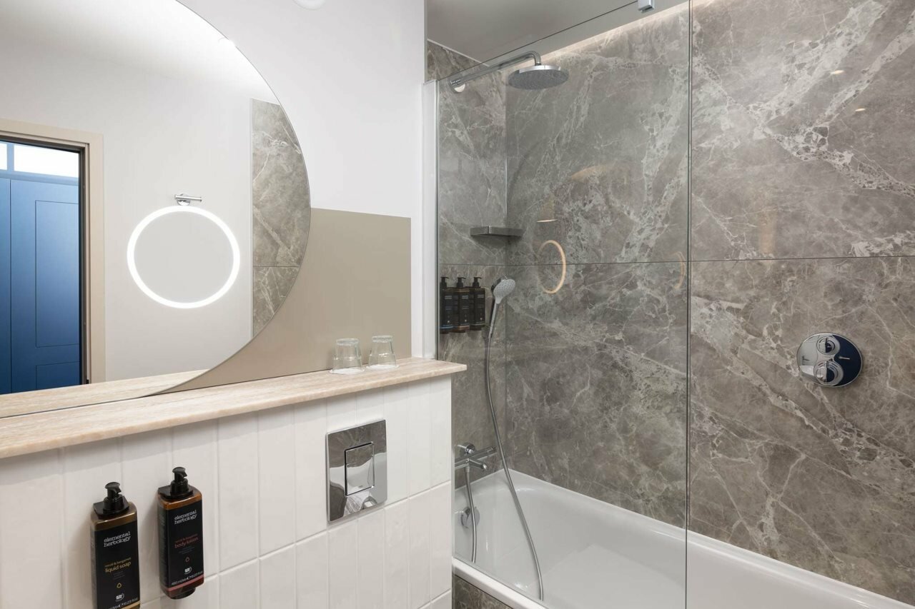 Фото Mercure London Earls Court