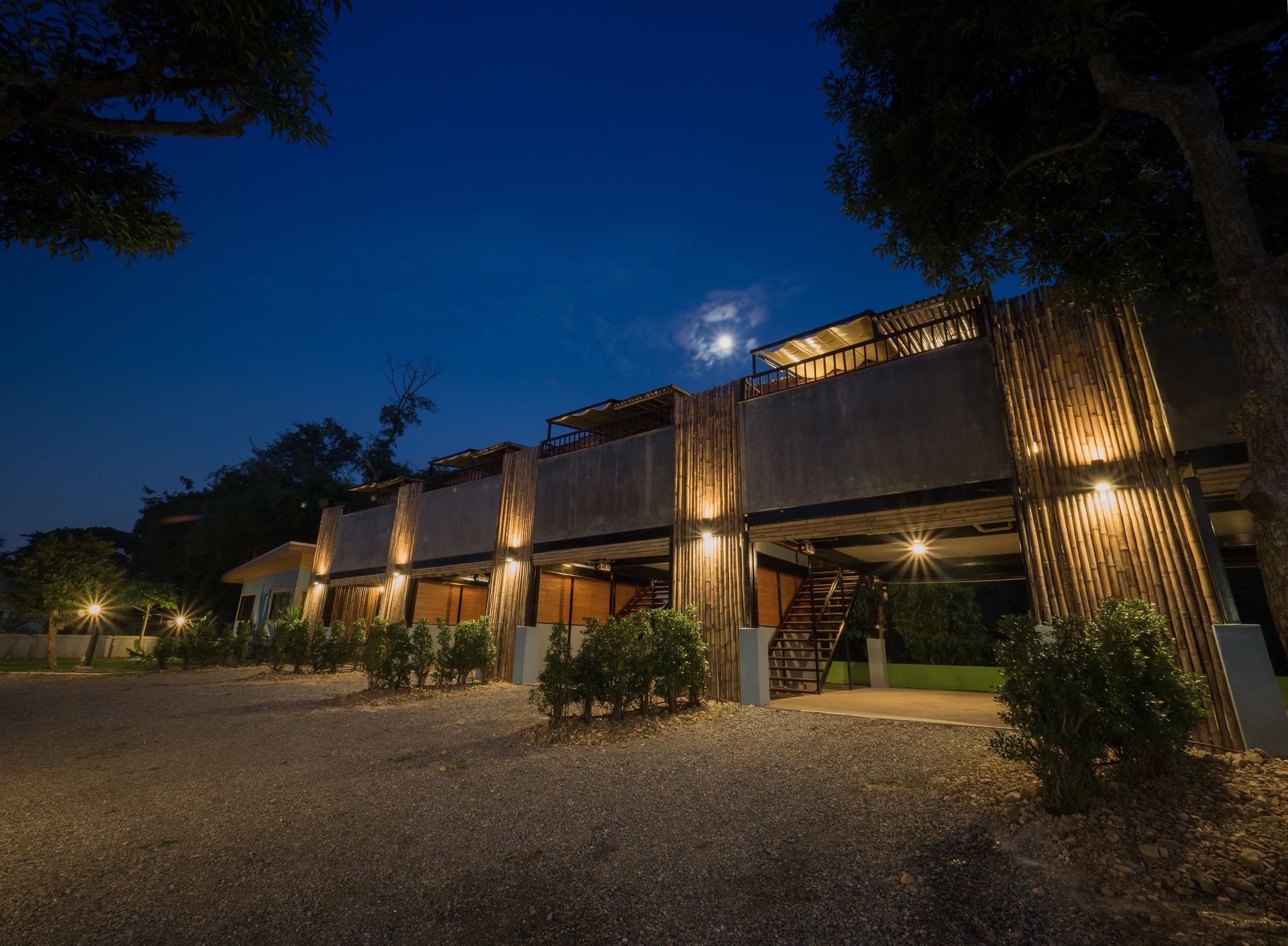 Фото Maithong Riverside