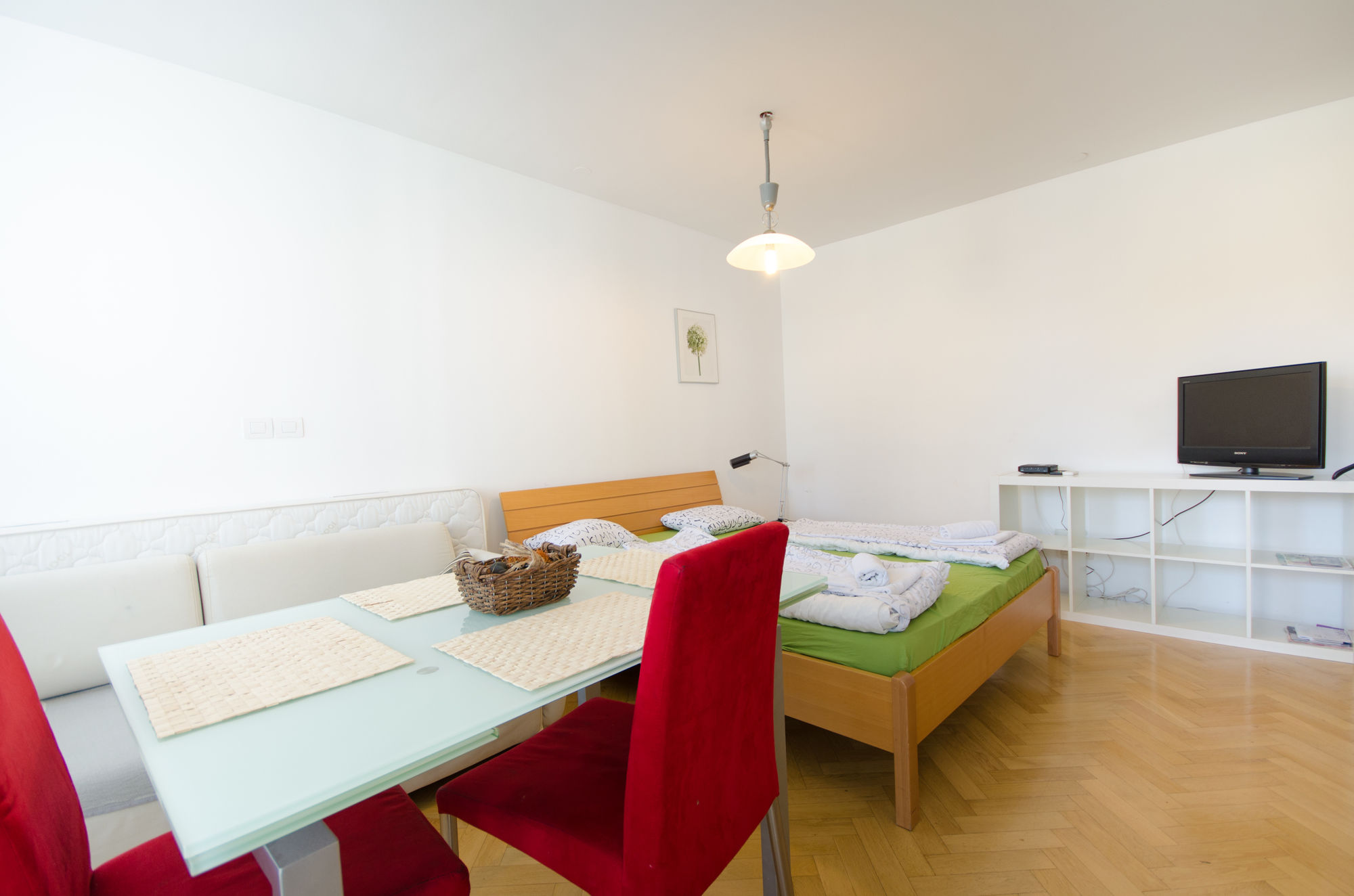 Фото Rooms Sincere 1830