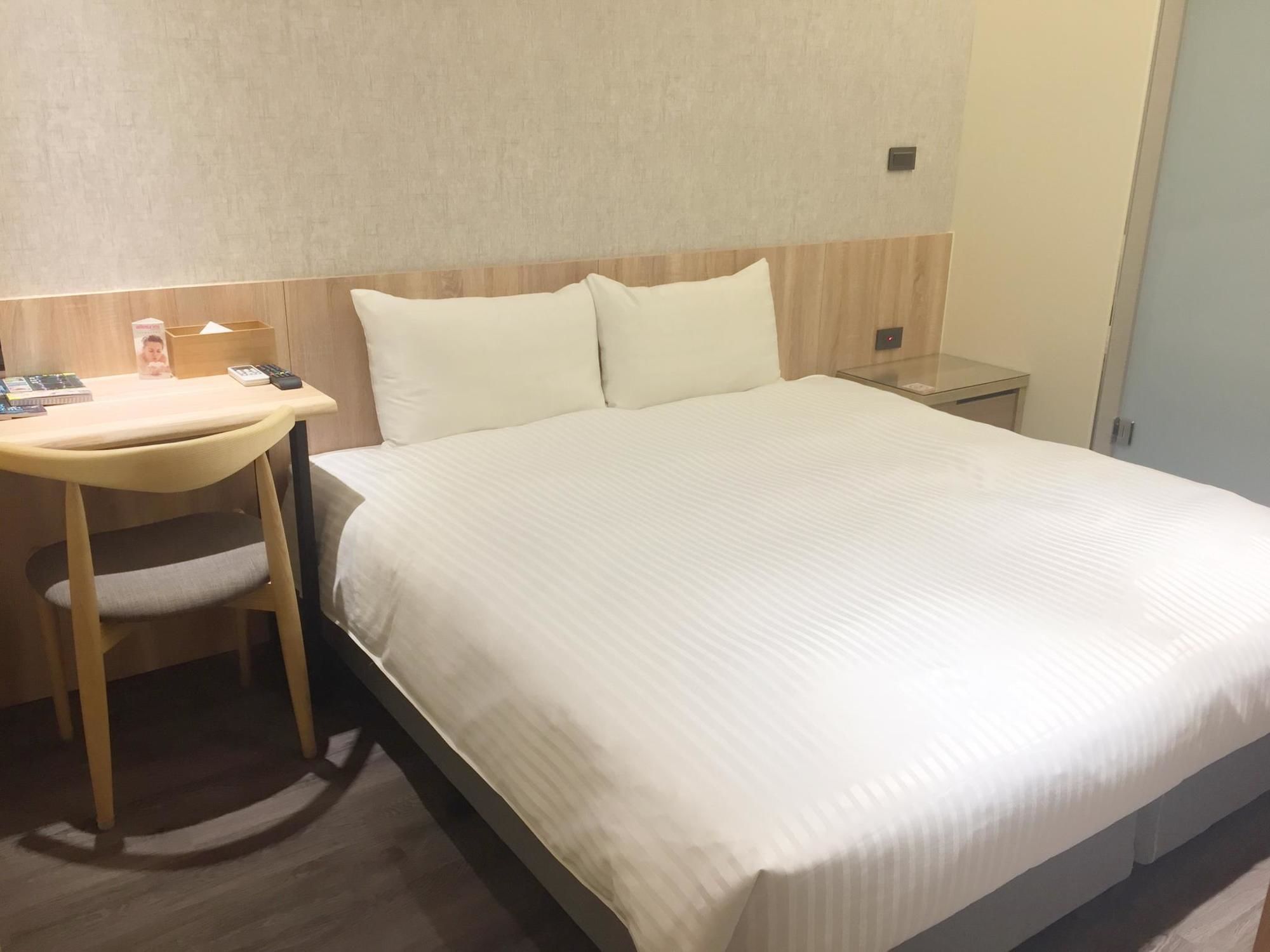 Фото Traveller-Inn Zhongzheng Library