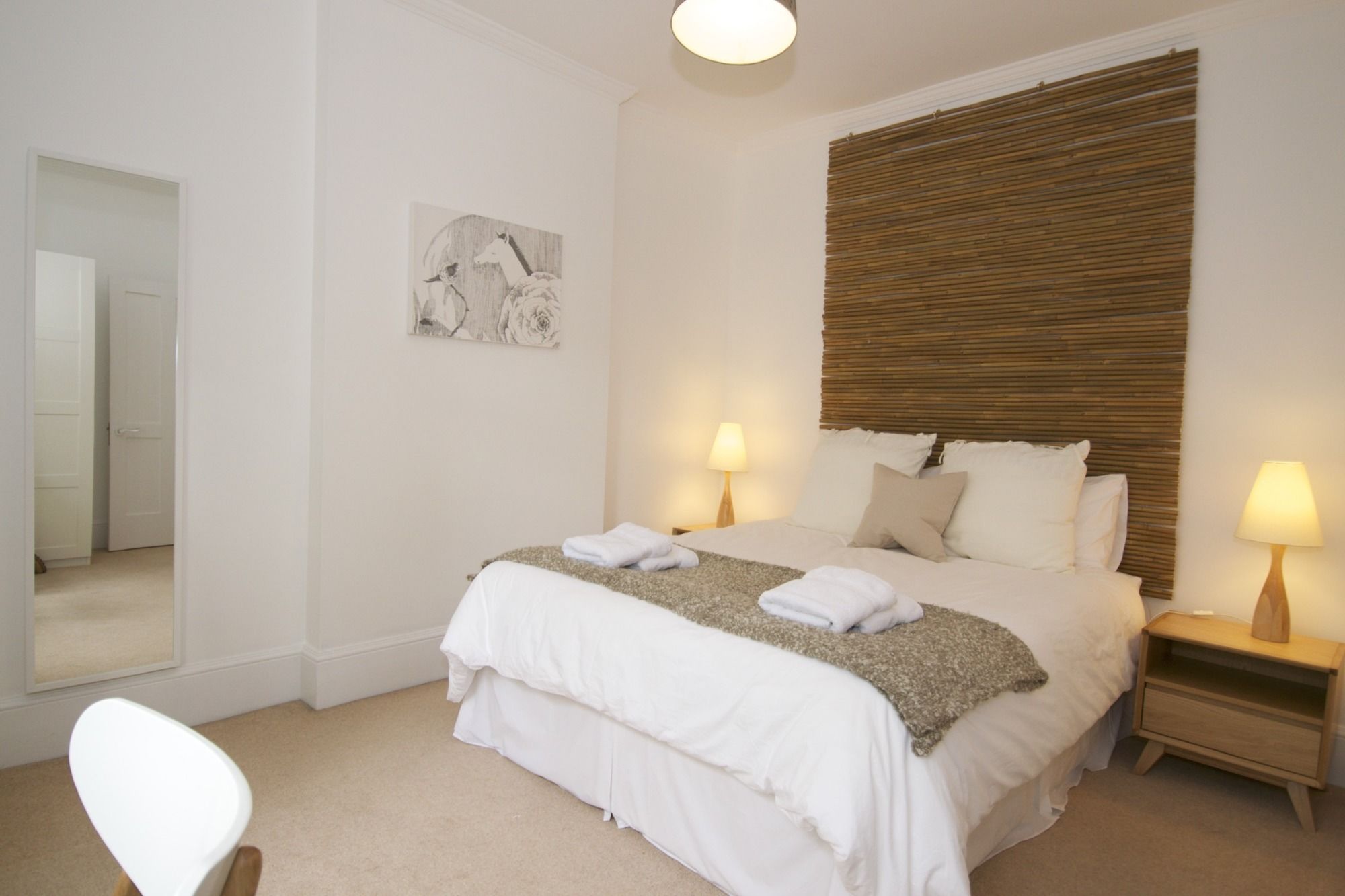 Фото Gower Street Apartments