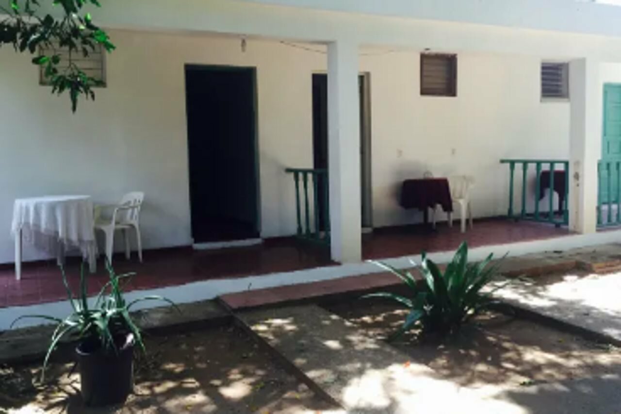 Фото Rocky's Rock & Blues Bar & Hotel