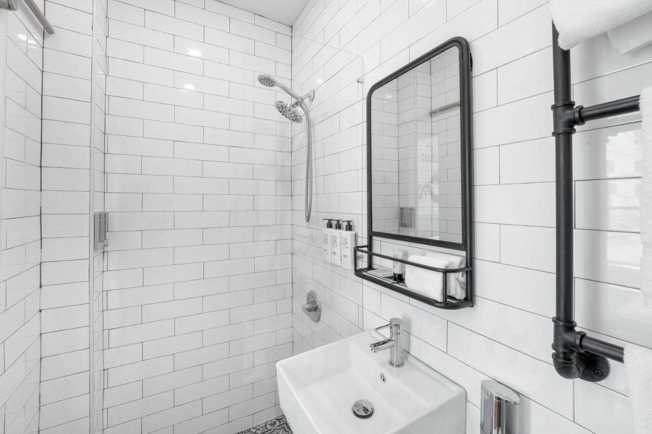 Фото BeHome by LuxUrban, a Travelodge by Wyndham