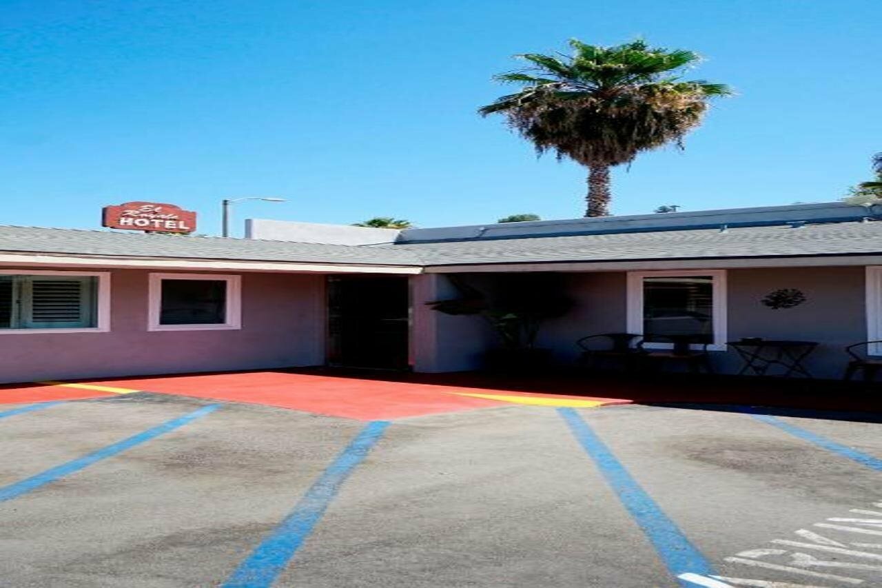 Фото El Royale Hotel