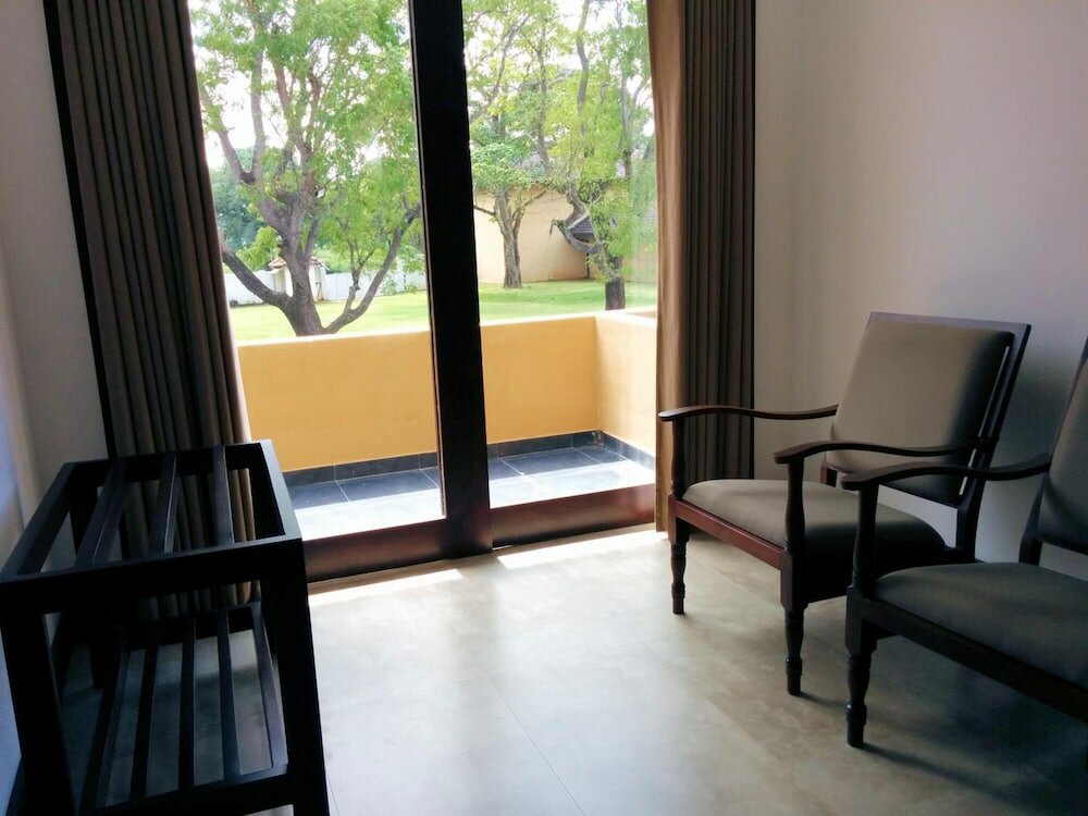 Фото Rajarata Hotel