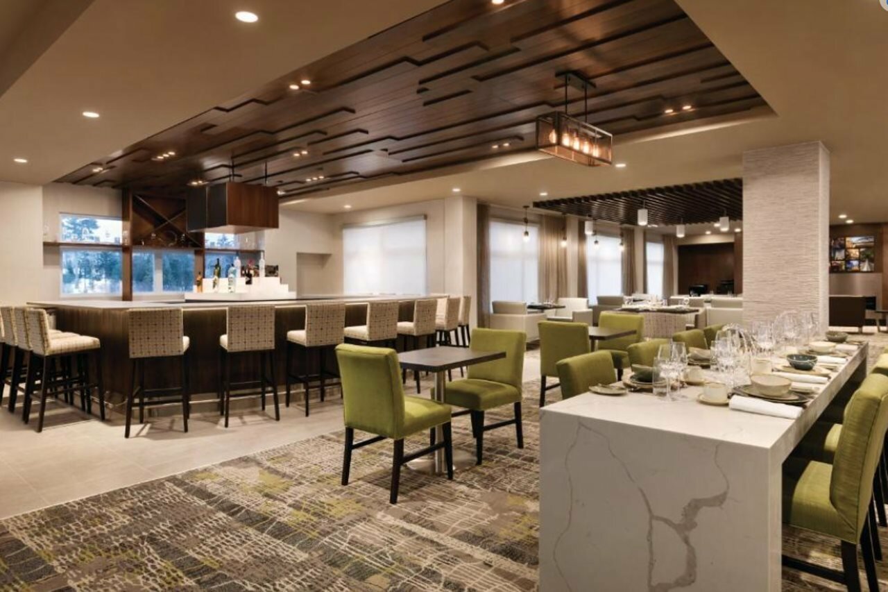 Фото Radisson Kingswood Hotel & Suites, Fredericton, NB