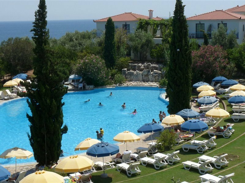 Фото Sunrise Village Beach