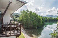 Фото Bhu Tarn Koh Chang Resort and SPA