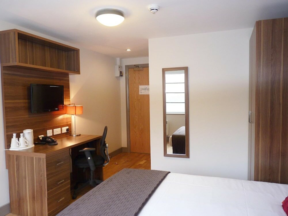 Фото Britannia Study Hotel