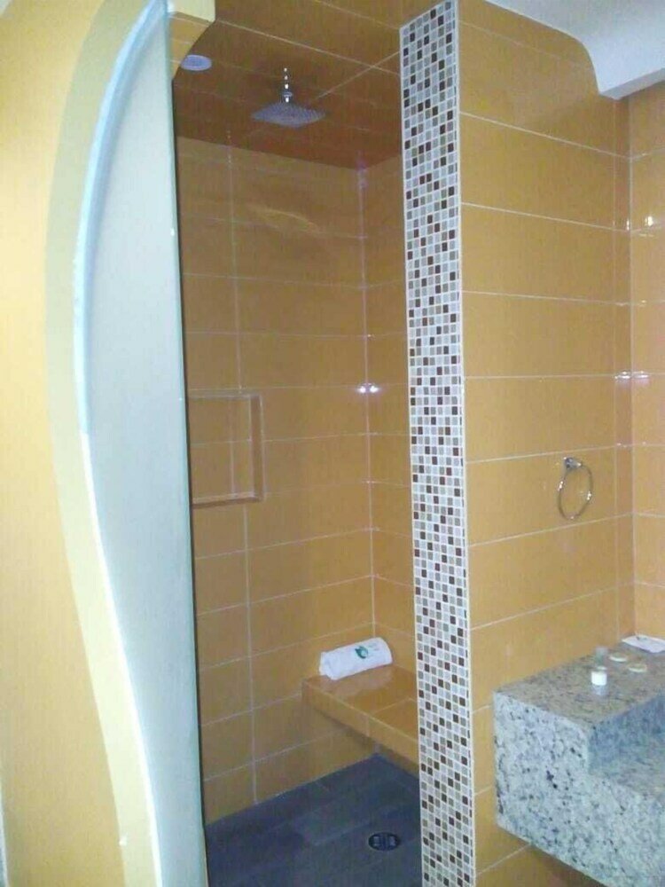 Фото Jard Inn Adults Only