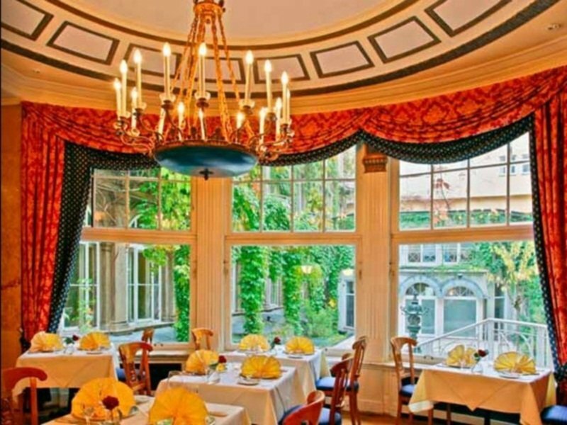 Фото Radisson Blu Schwarzer Bock Hotel