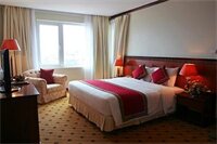 Фото Sunny Hotel 1