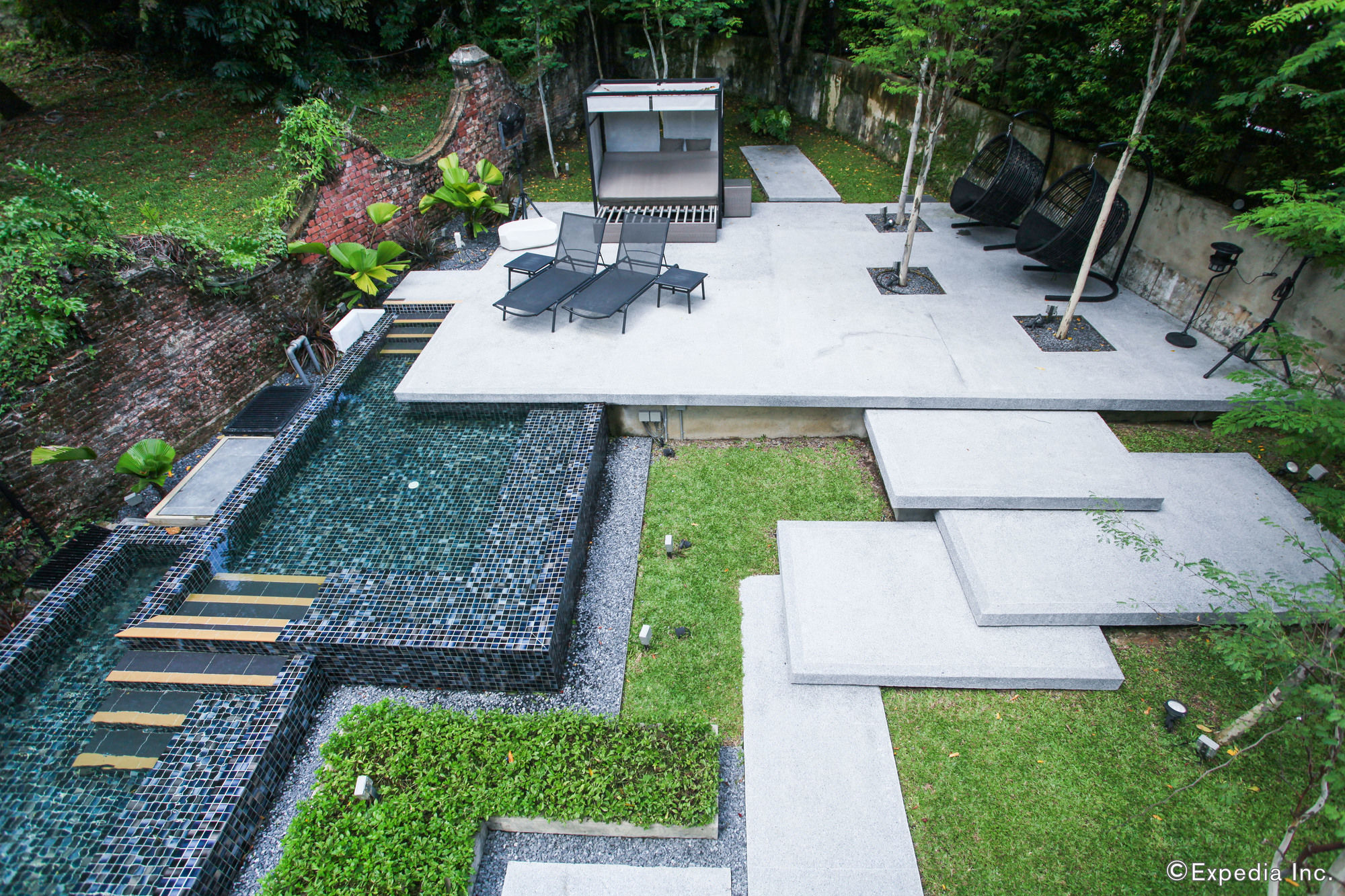 Фото Lloyd's Inn