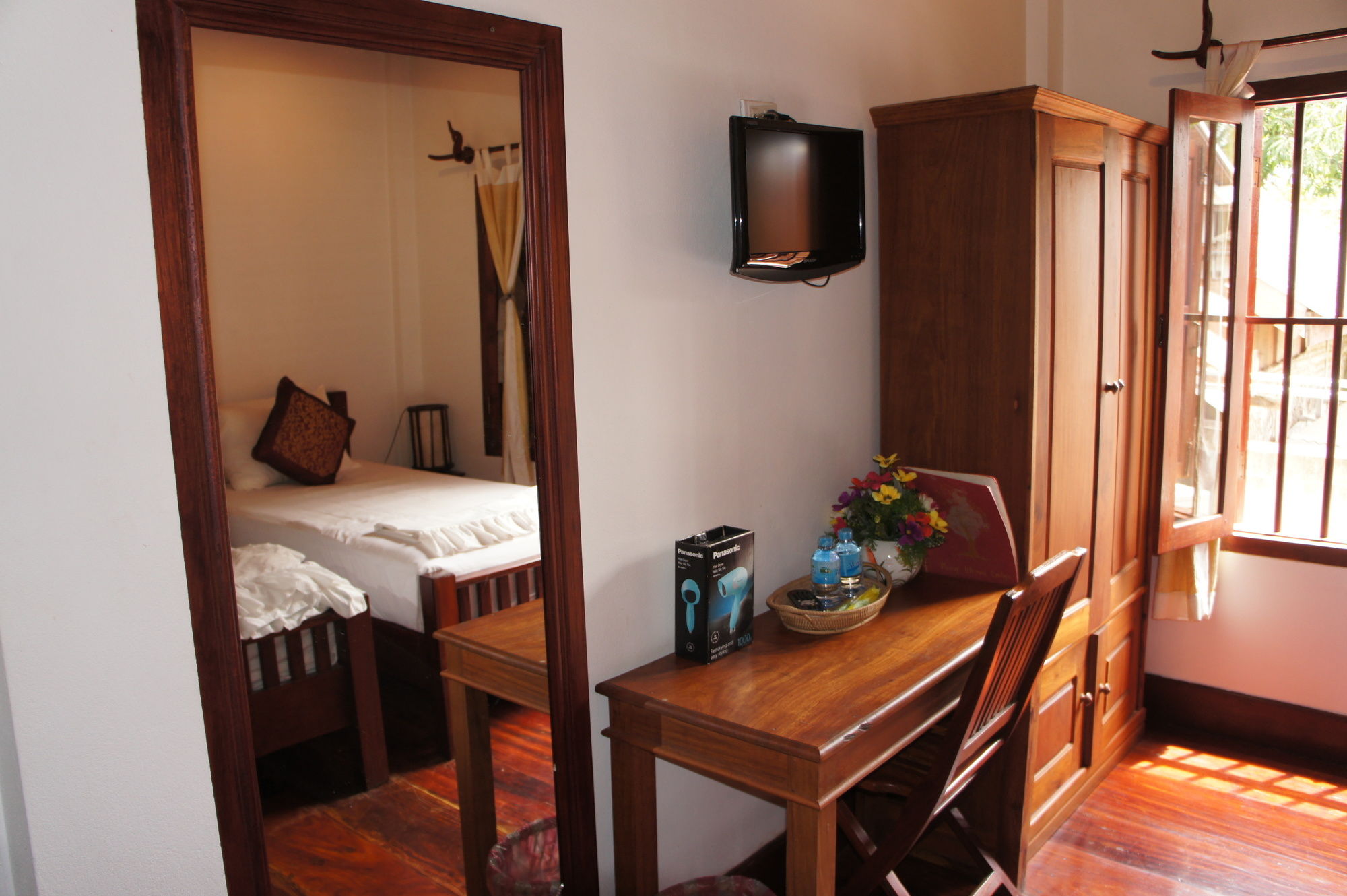 Фото Pangkham Lodge Hotel