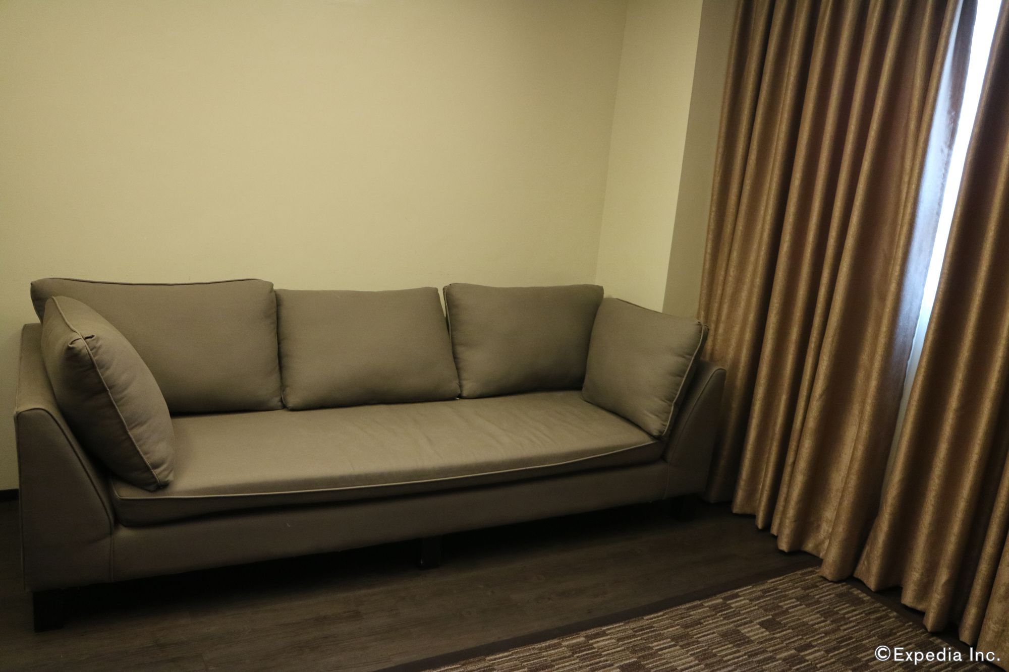 Фото Gt Hotel Iloilo