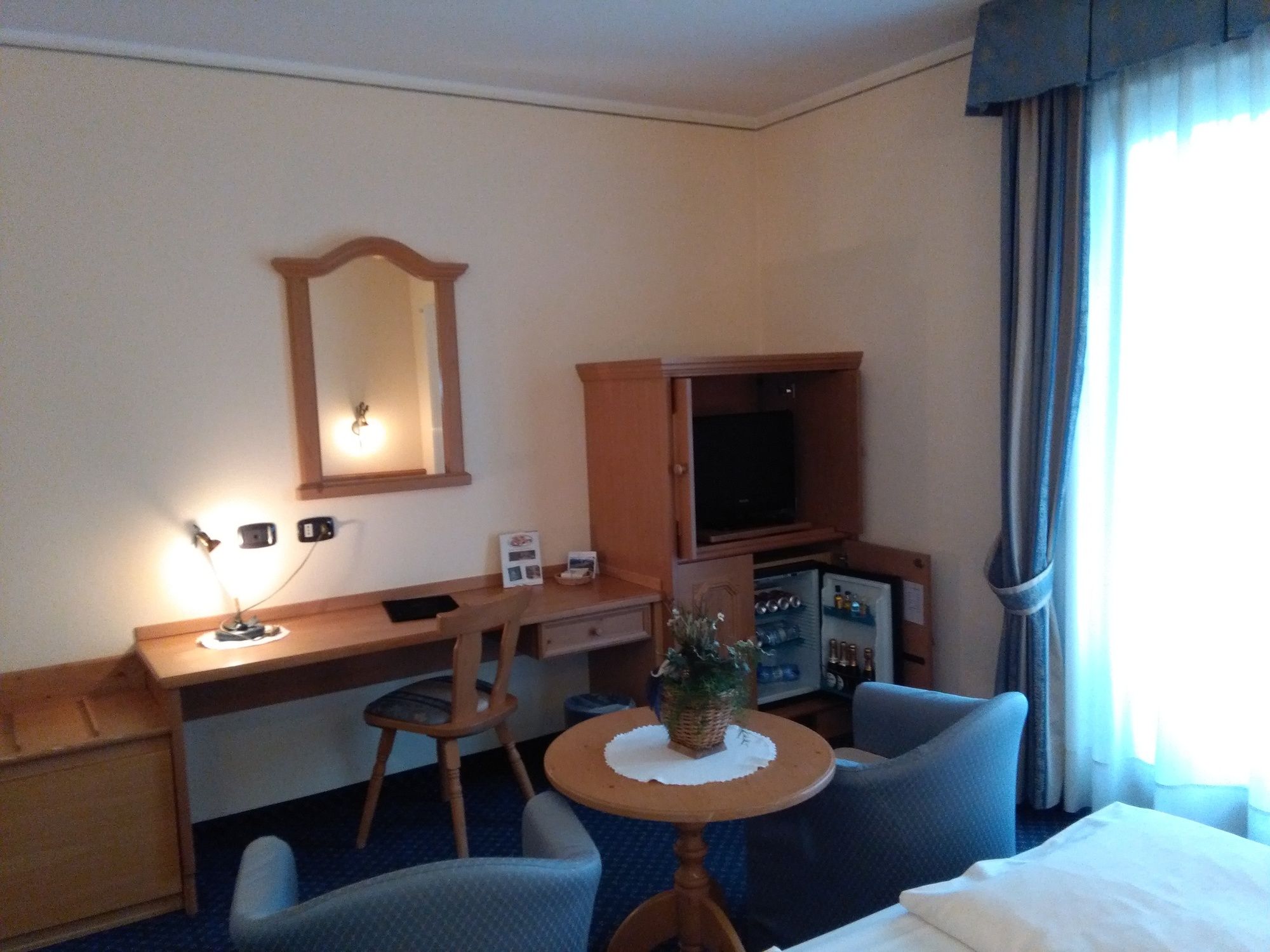 Фото Hotel Flora