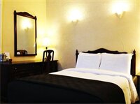 Фото Ambrose House & Café