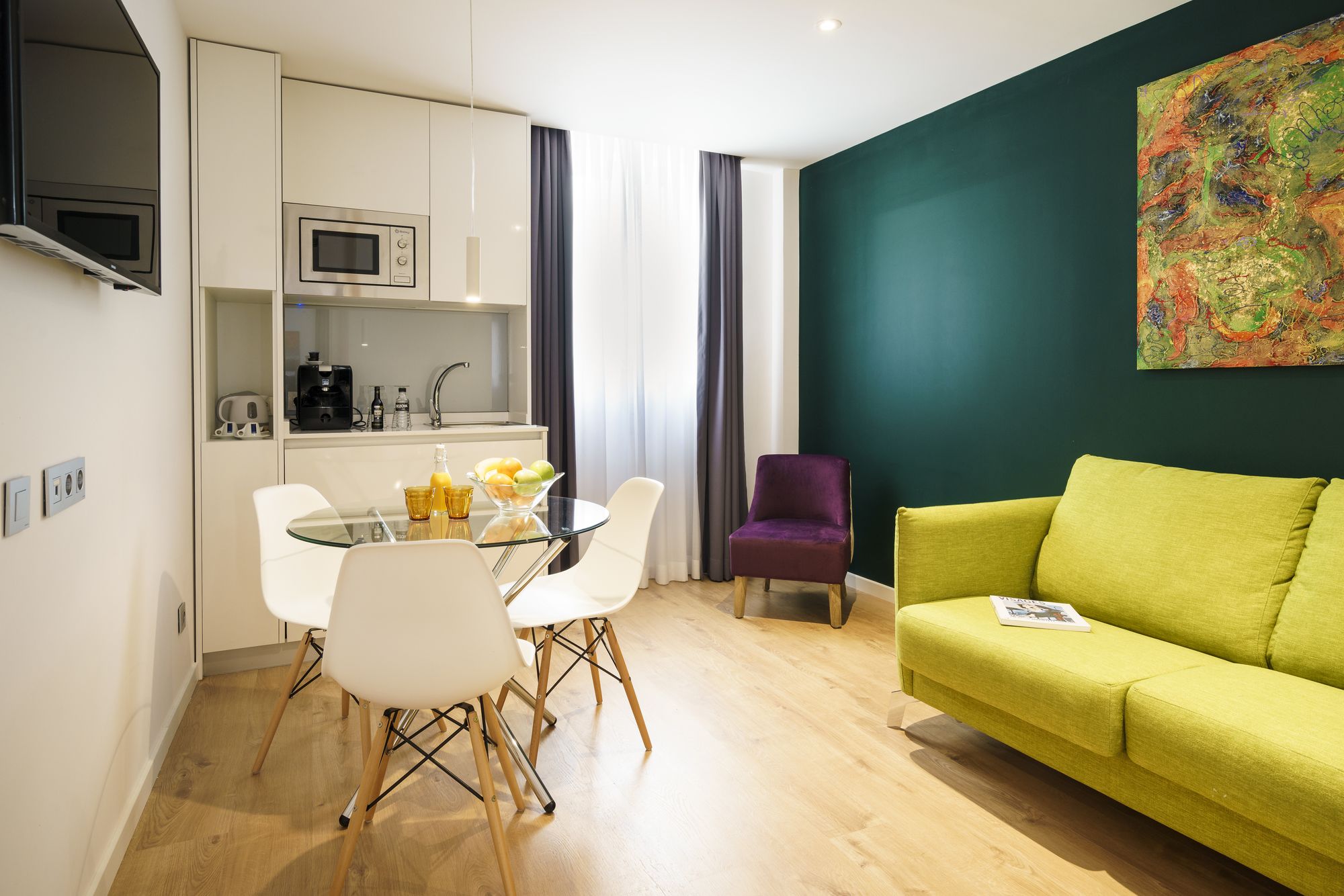 Фото The Walt Madrid