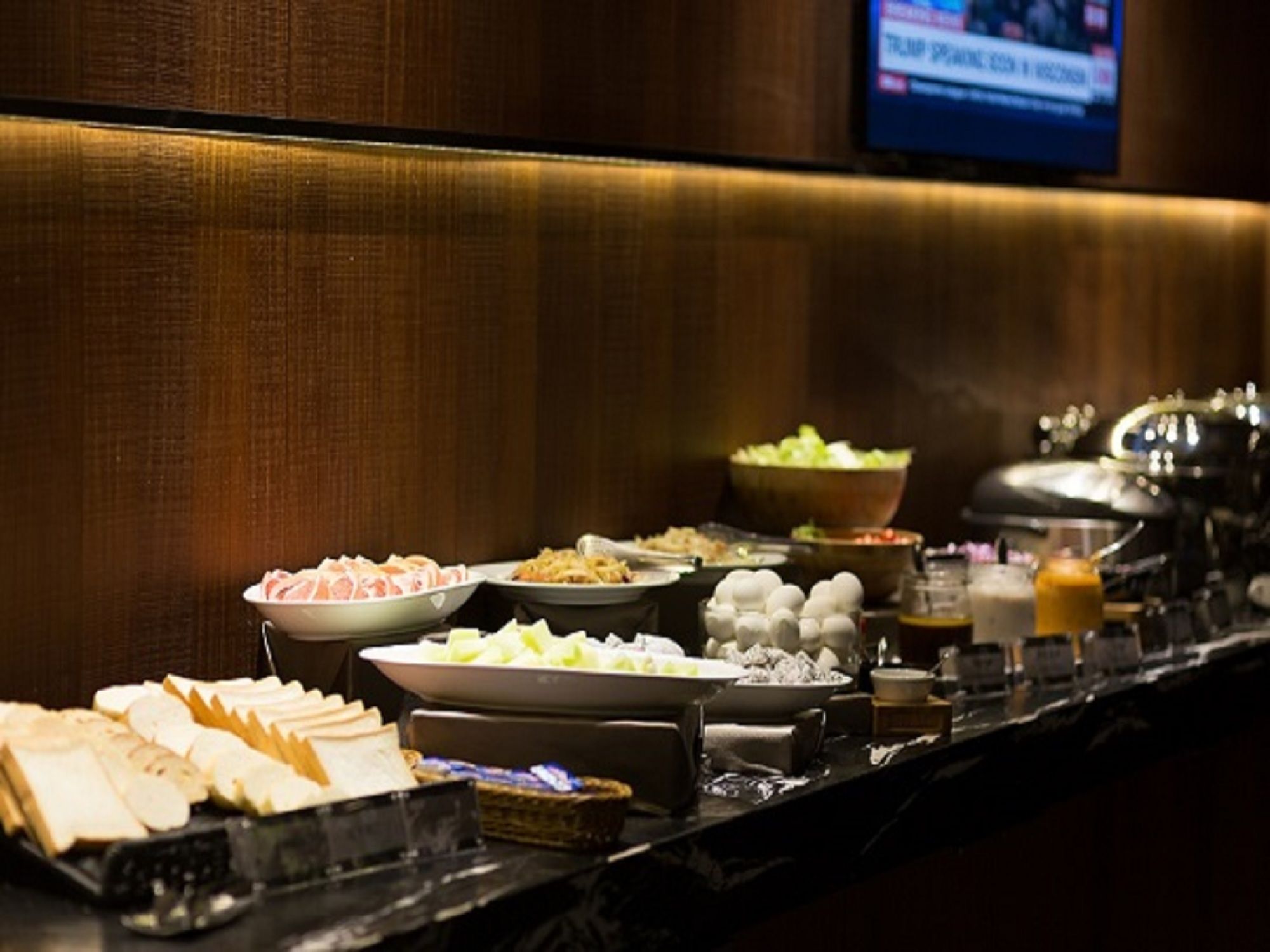 Фото In House Hotel Taichung