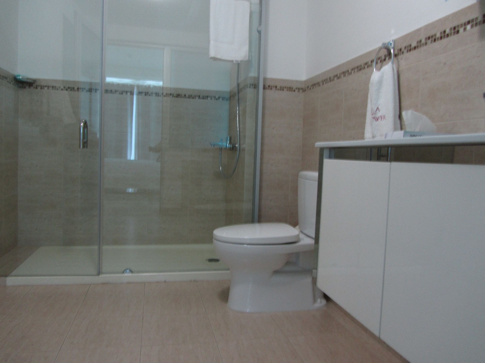 Фото Gala Tower Condo & Hotel