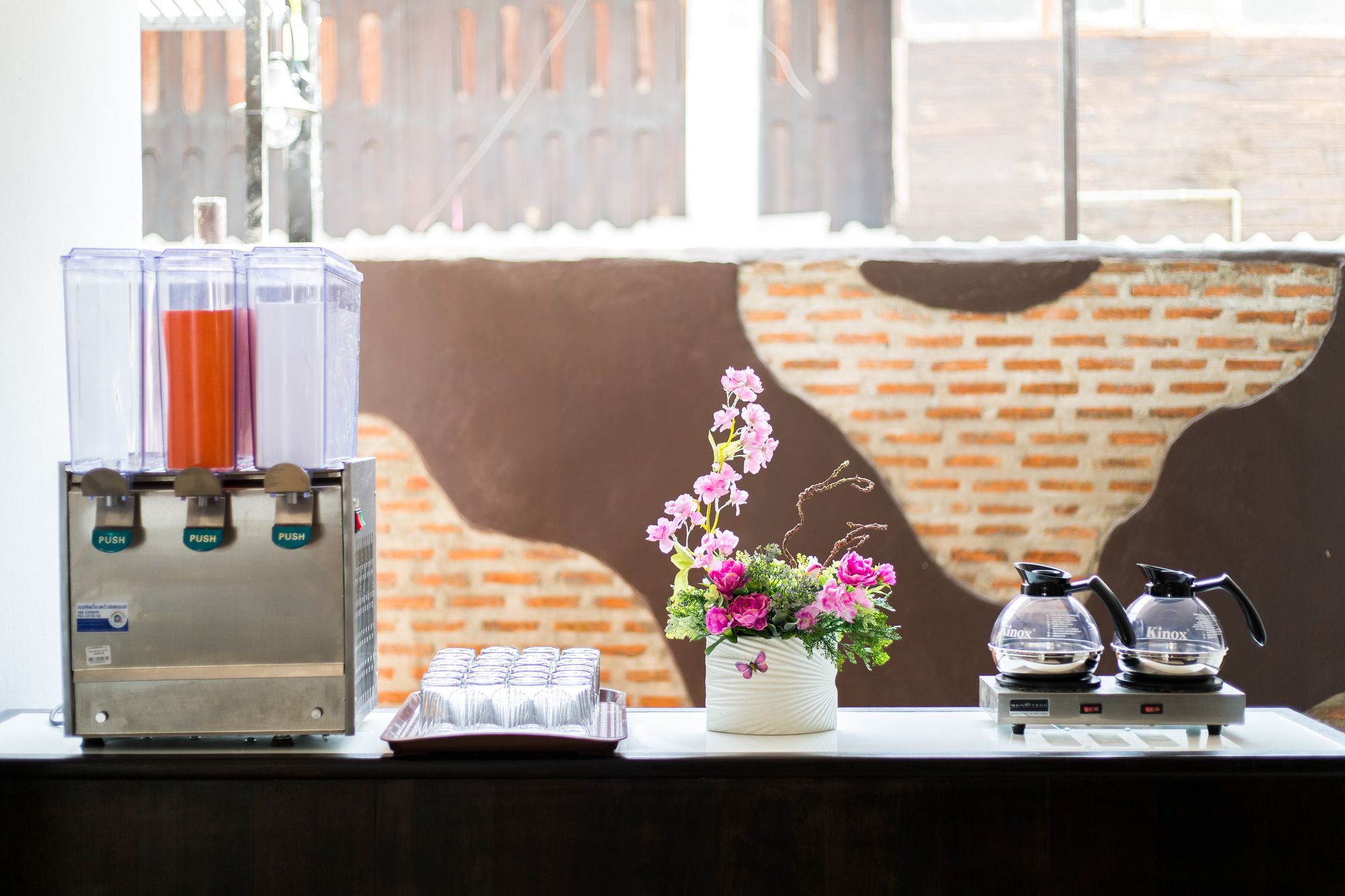 Фото Ratana Hotel