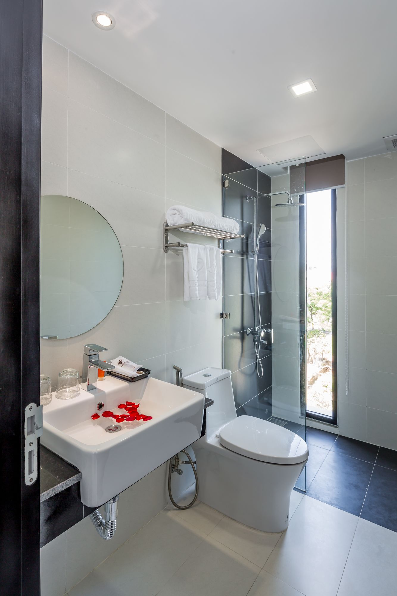 Фото Platinum Danang Hotel