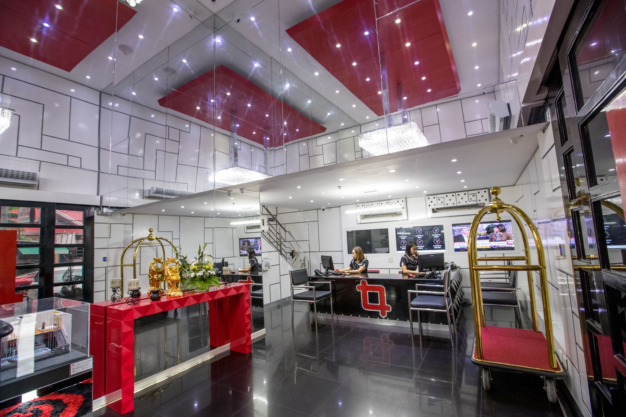 Фото Luks Lofts Hotel & Residences