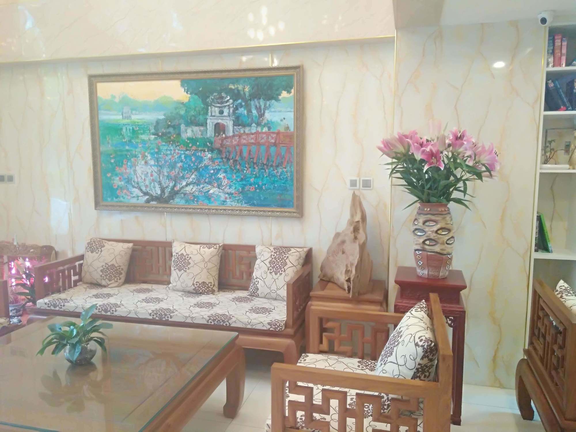 Фото Westlake Tay Ho Hotel