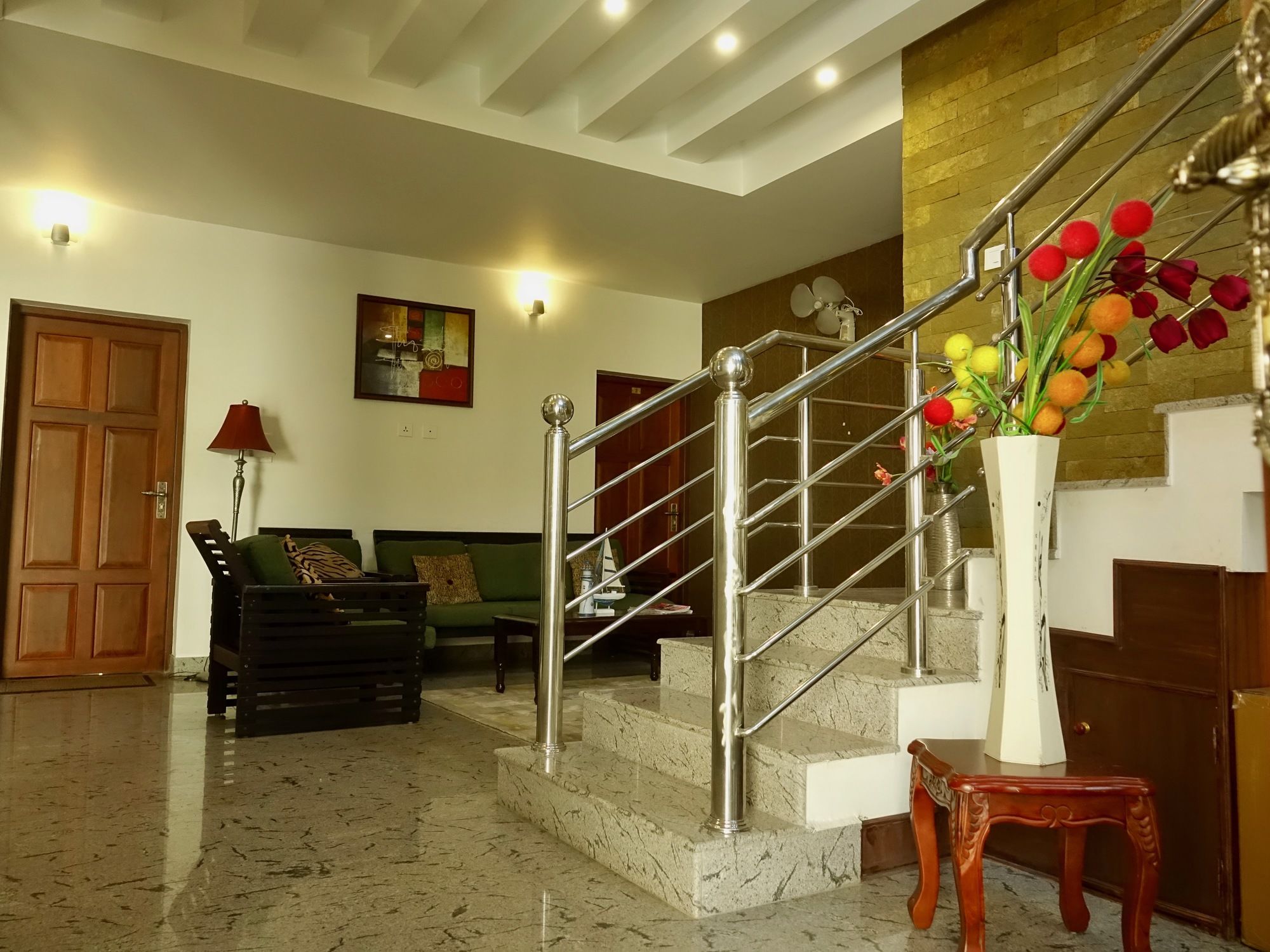 Фото Fortkochi Beach Inn