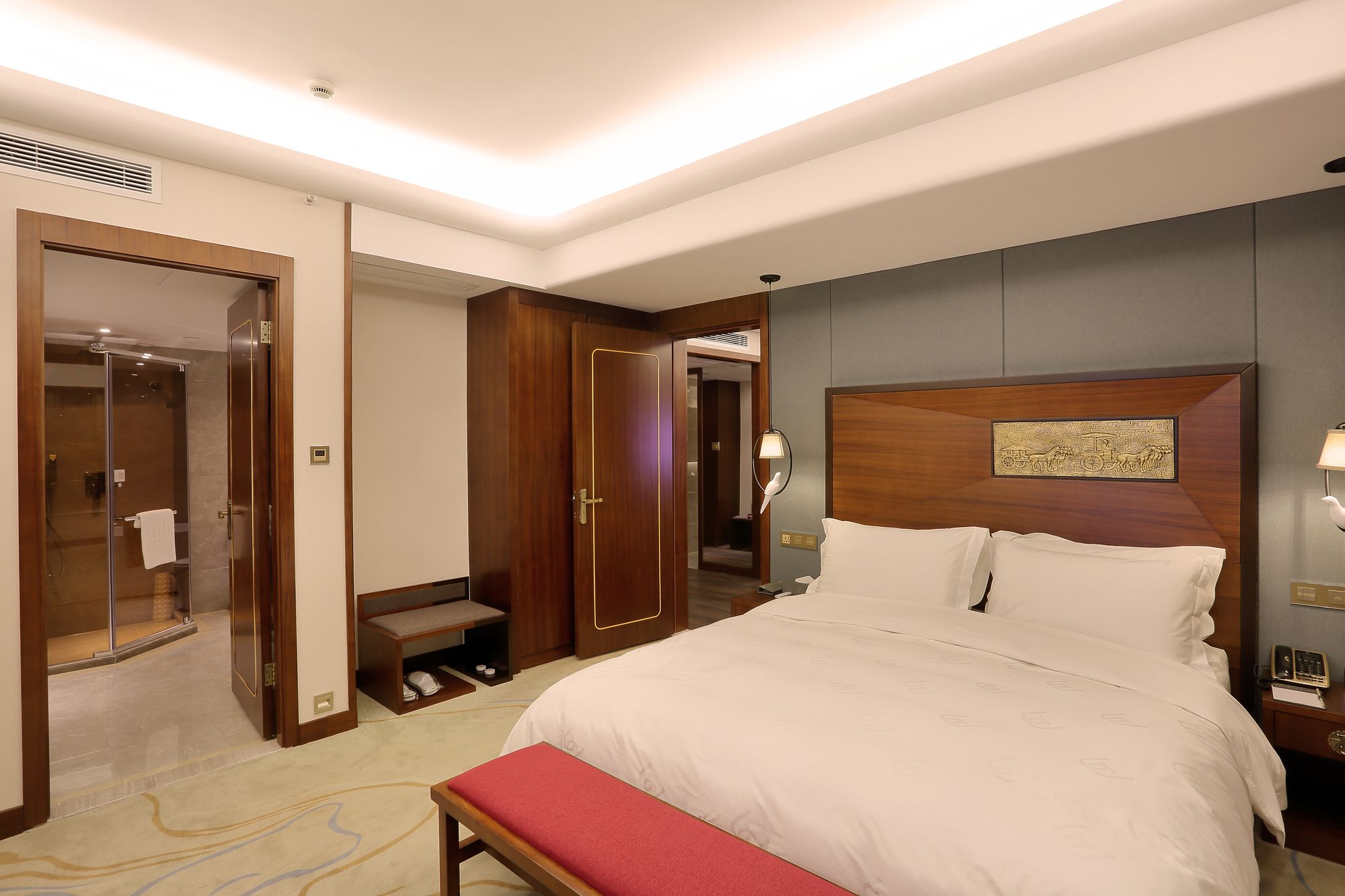 Фото Lujia International Hotel