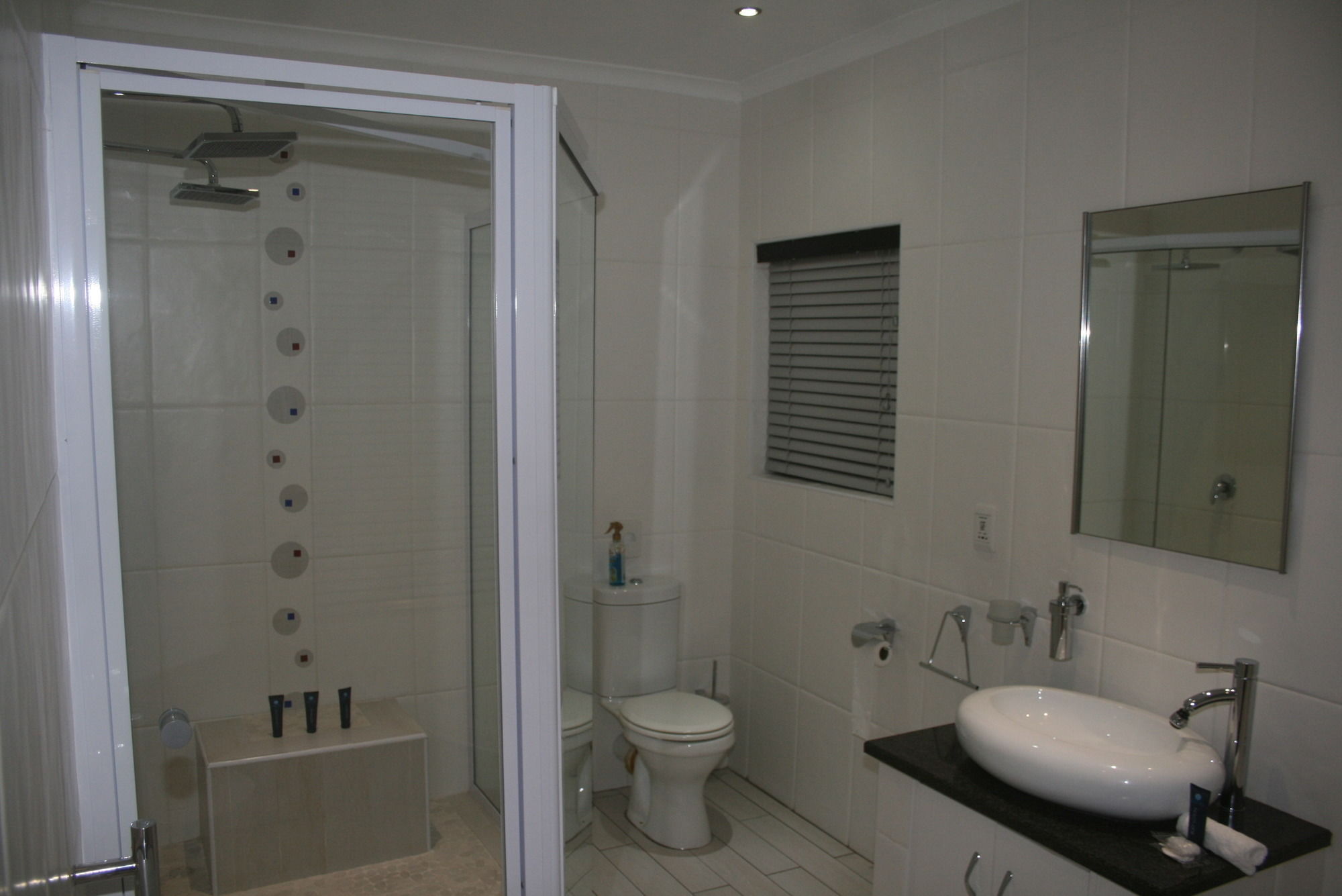 Фото Ahoy Boutique Hotel