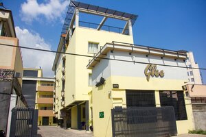 Гостиница Glee Hotel