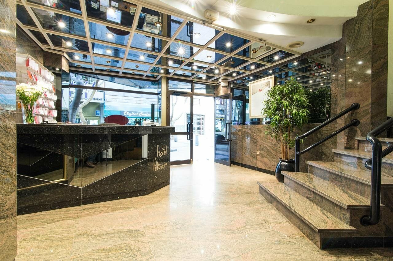 Фото Hotel Adonis Pelinor