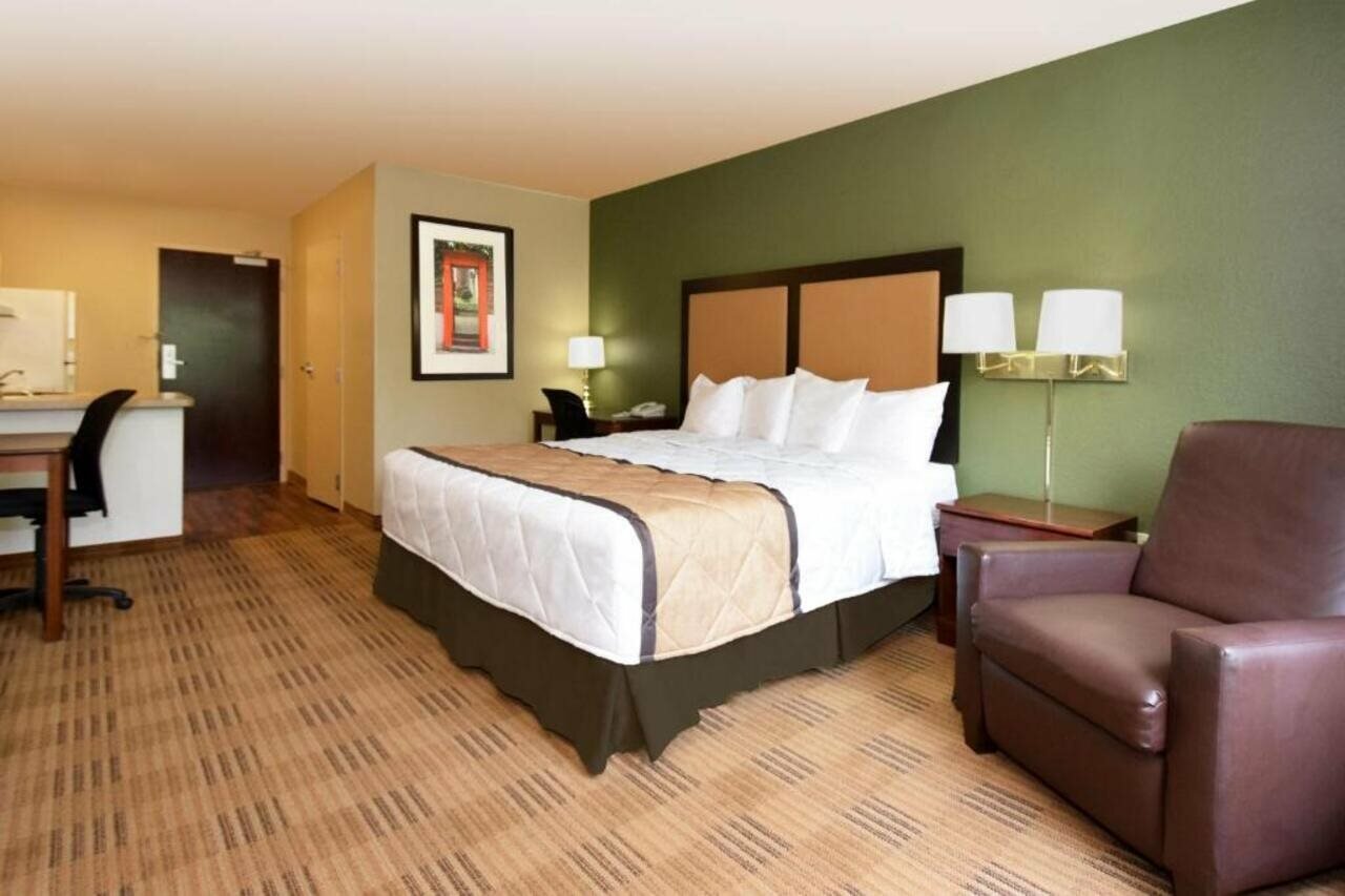 Фото Extended Stay America Suites Milwaukee Wauwatosa