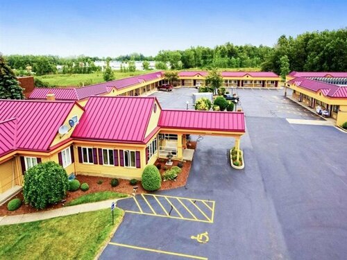 Гостиница Amherst Inn & Suites