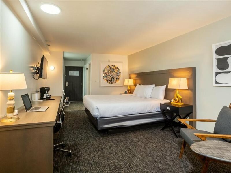 Фото The Crestview