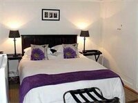 Фото River Road Guest House