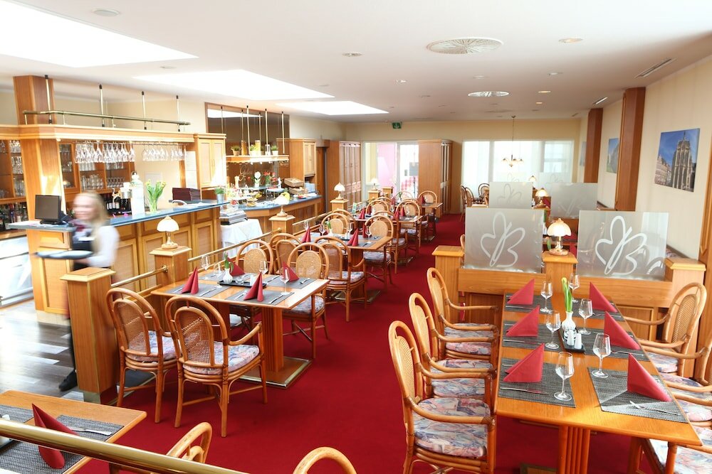 Фото Airport Hotel Erfurt