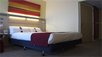 Фото Holiday Inn Express Hull City Centre an Ihg Hotel