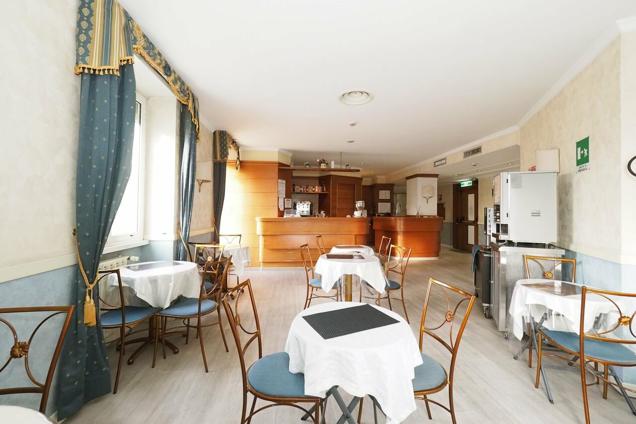 Фото Hotel Laura