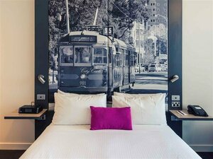 Гостиница Mercure Melbourne Therry Street