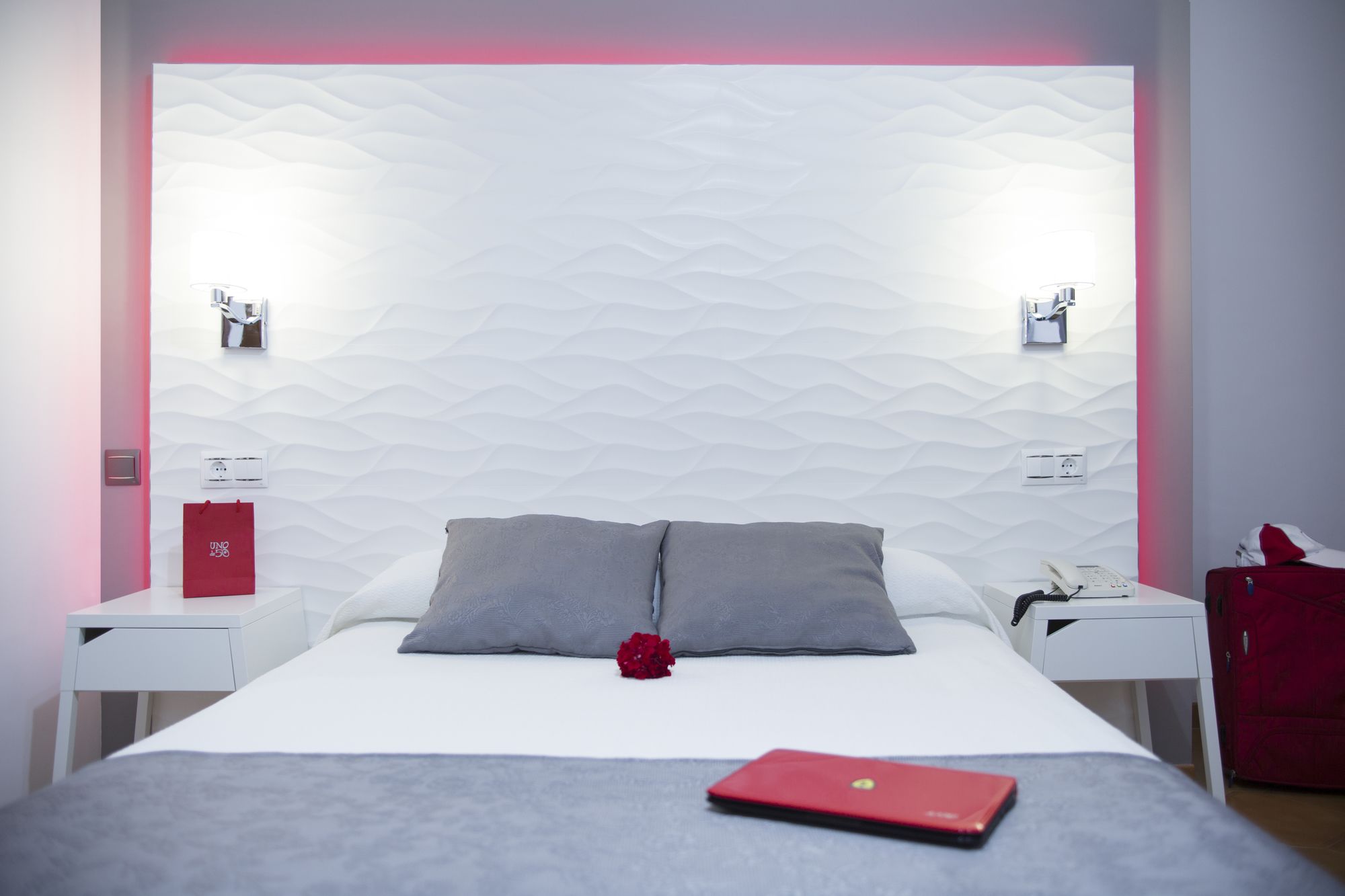 Фото Hostal Alhambra