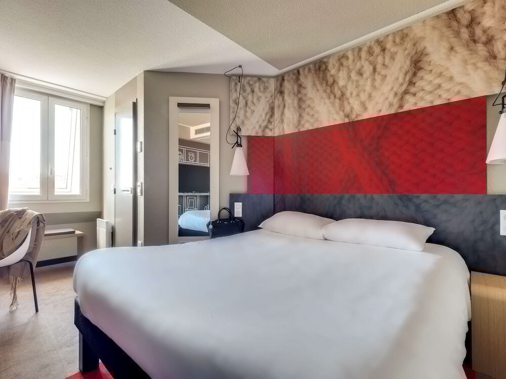 Фото Ibis Paris Rueil Malmaison