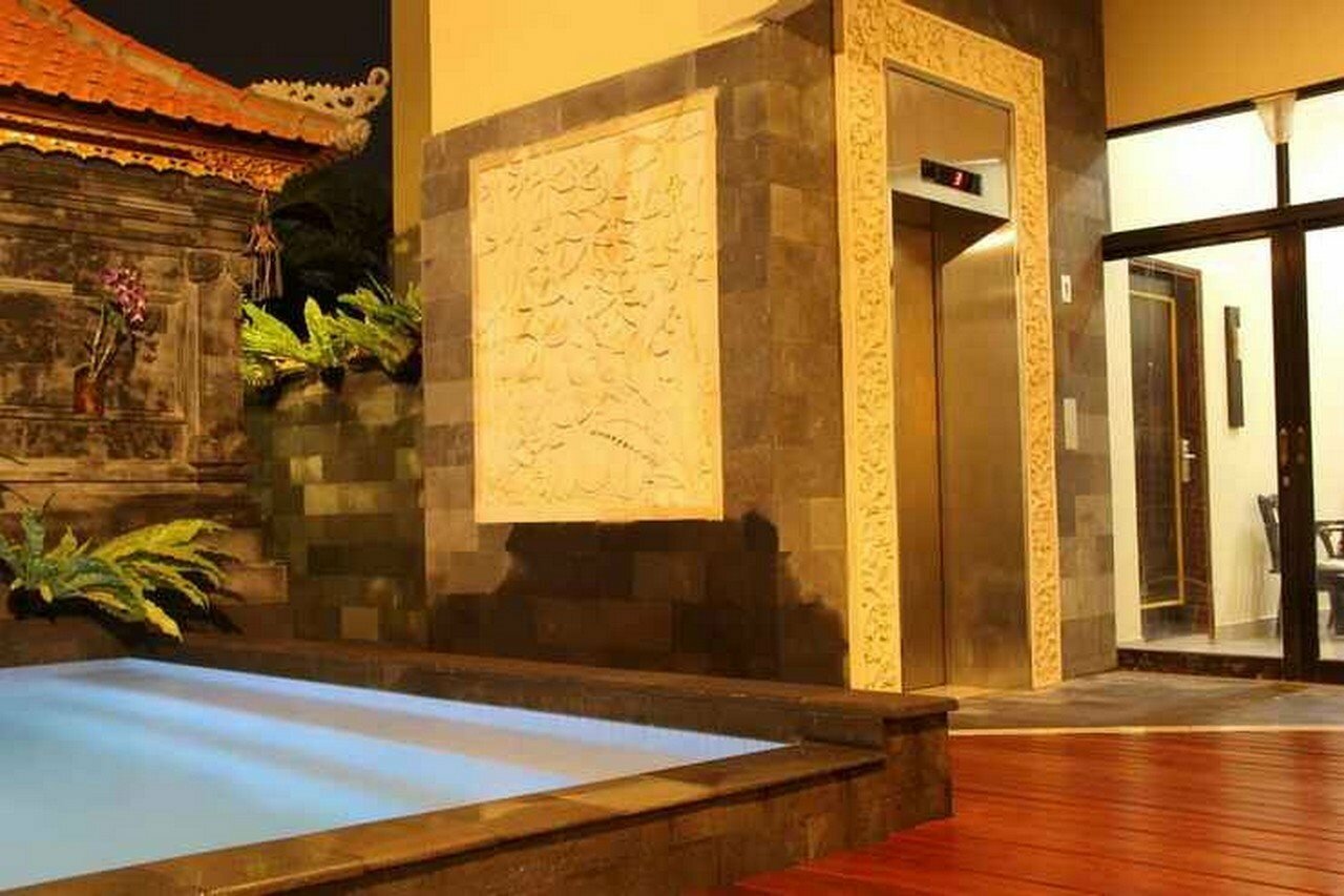 Фото S8 Suardana Hotel