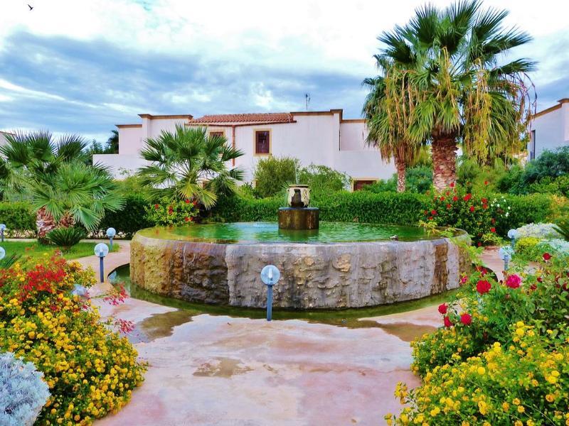 Фото Case Vacanza Torre Lupa