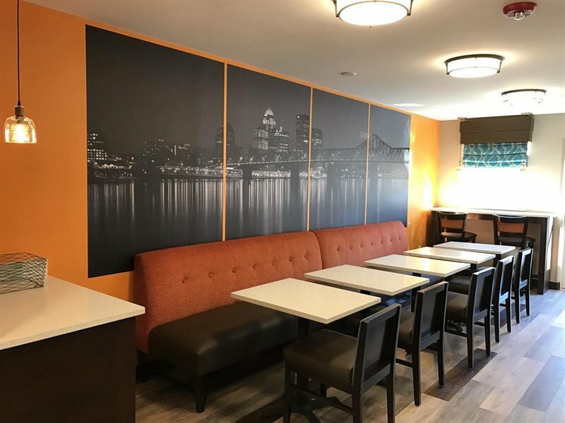 Фото Hawthorn Suites by Wyndham Louisville North